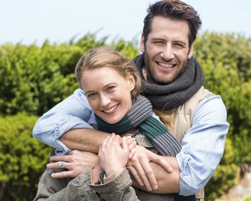 couple embracing outdoors web